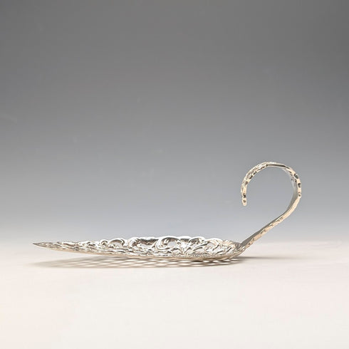 1922 Dutch antique 835 silver bird decoration slicer 43g W2V